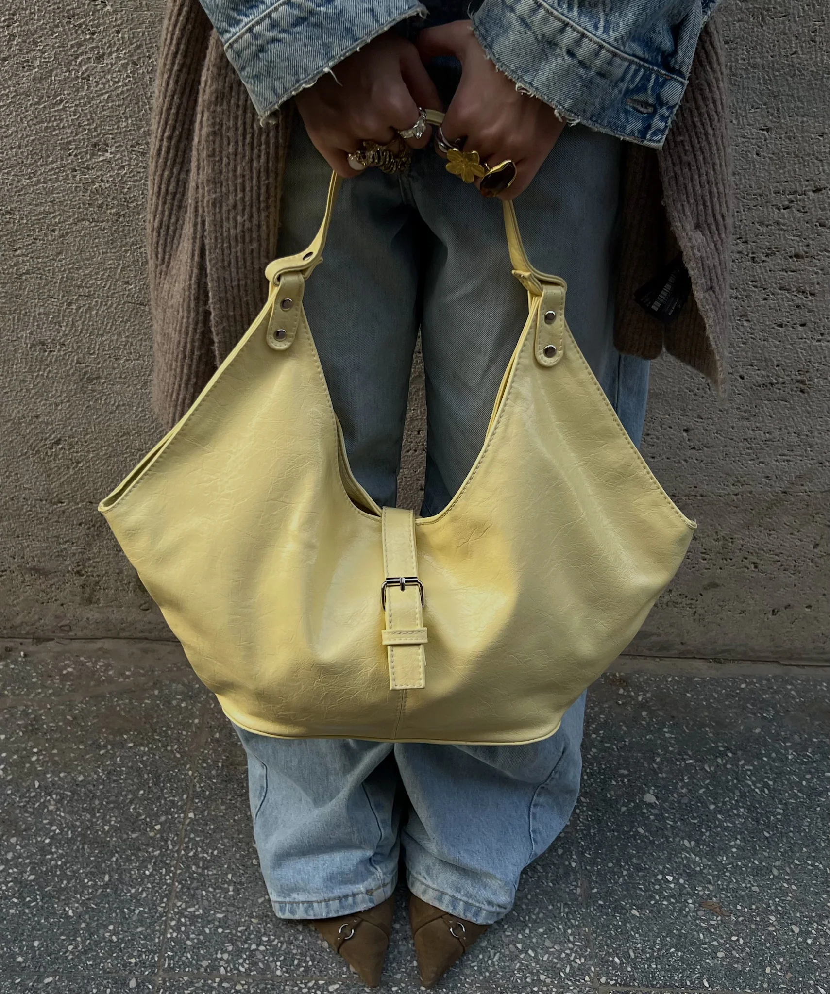 BAT BAG BUTTER YELLOW - Image 3