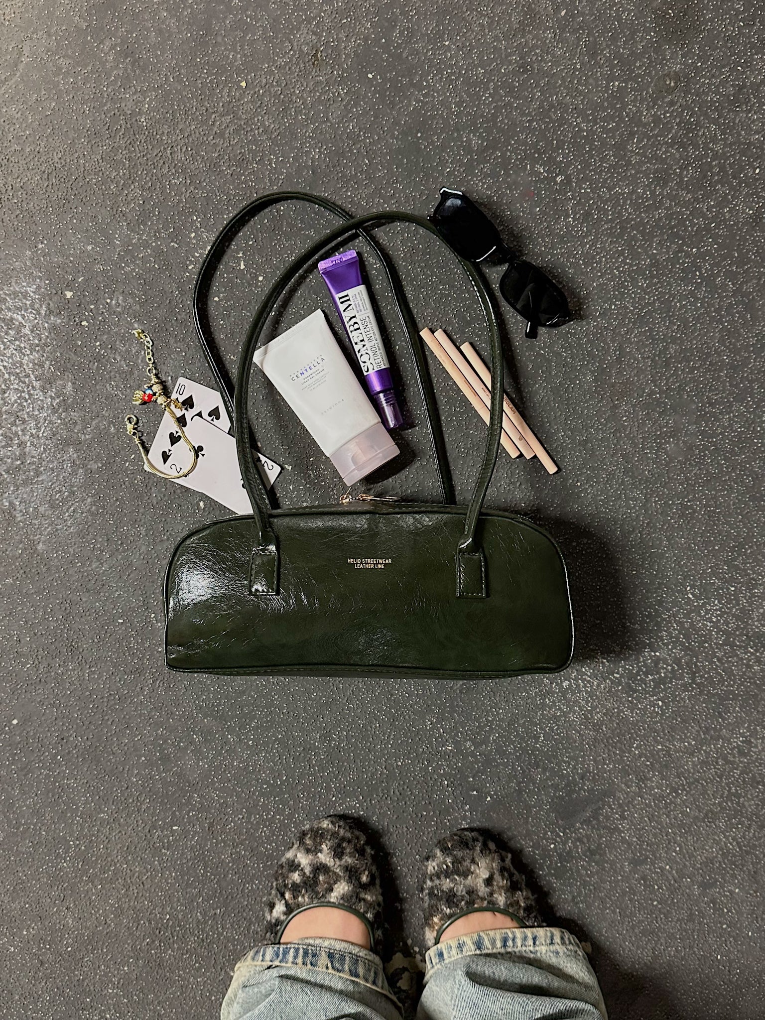 CAPSULE BAG