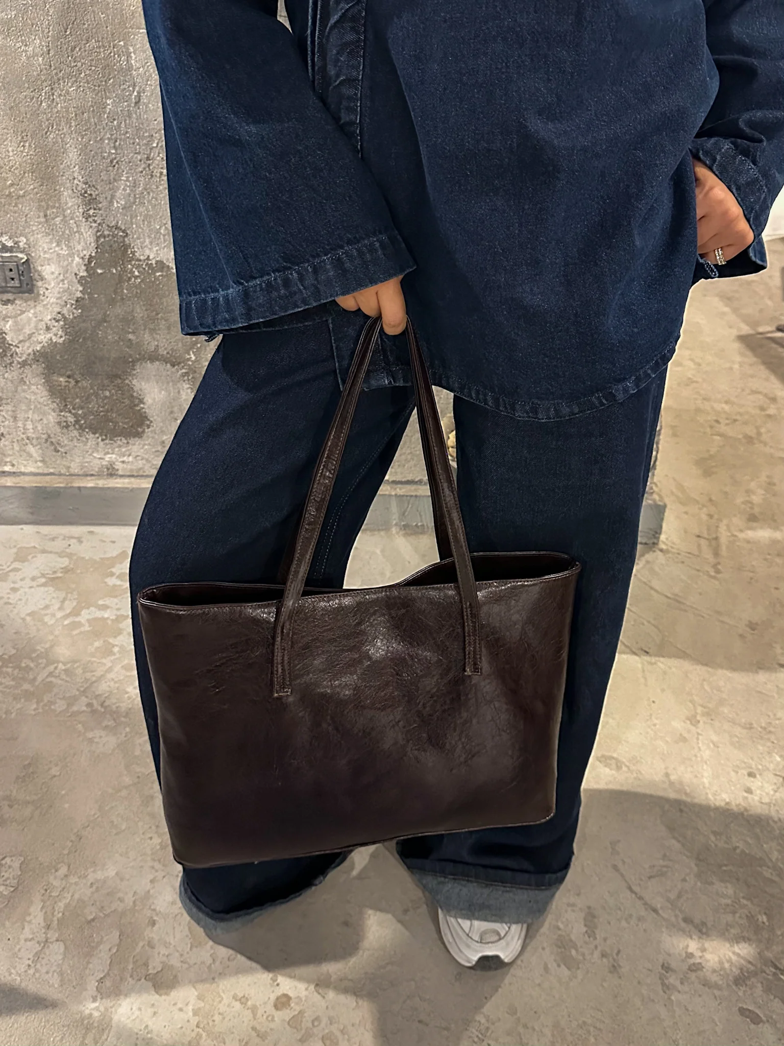 ORIGIN TOTE BAG BROWN - Image 2